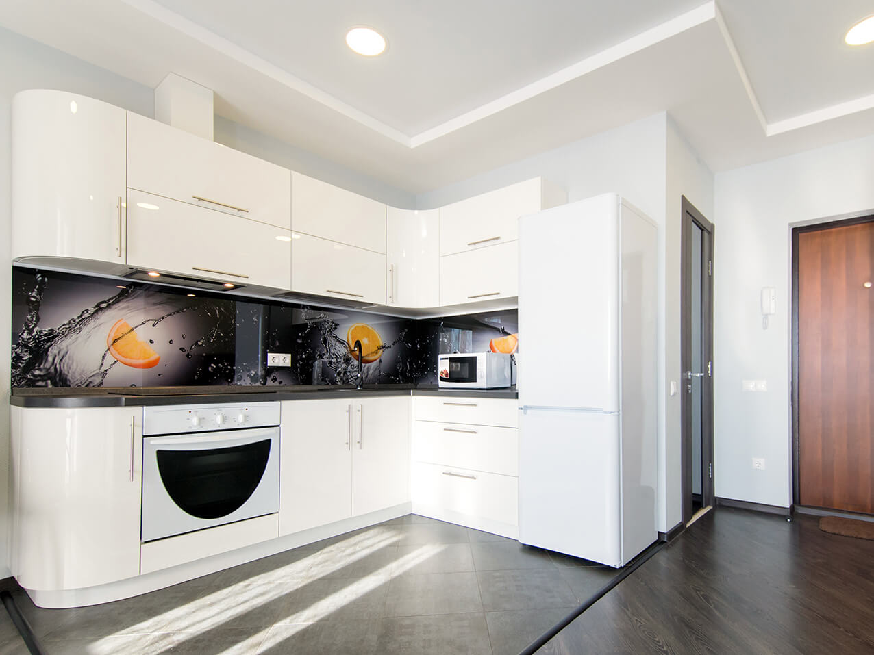 Schranktuer-Moebelfolie-Kuechenfolie-Kuechenwandbild-kaschieren-kleben