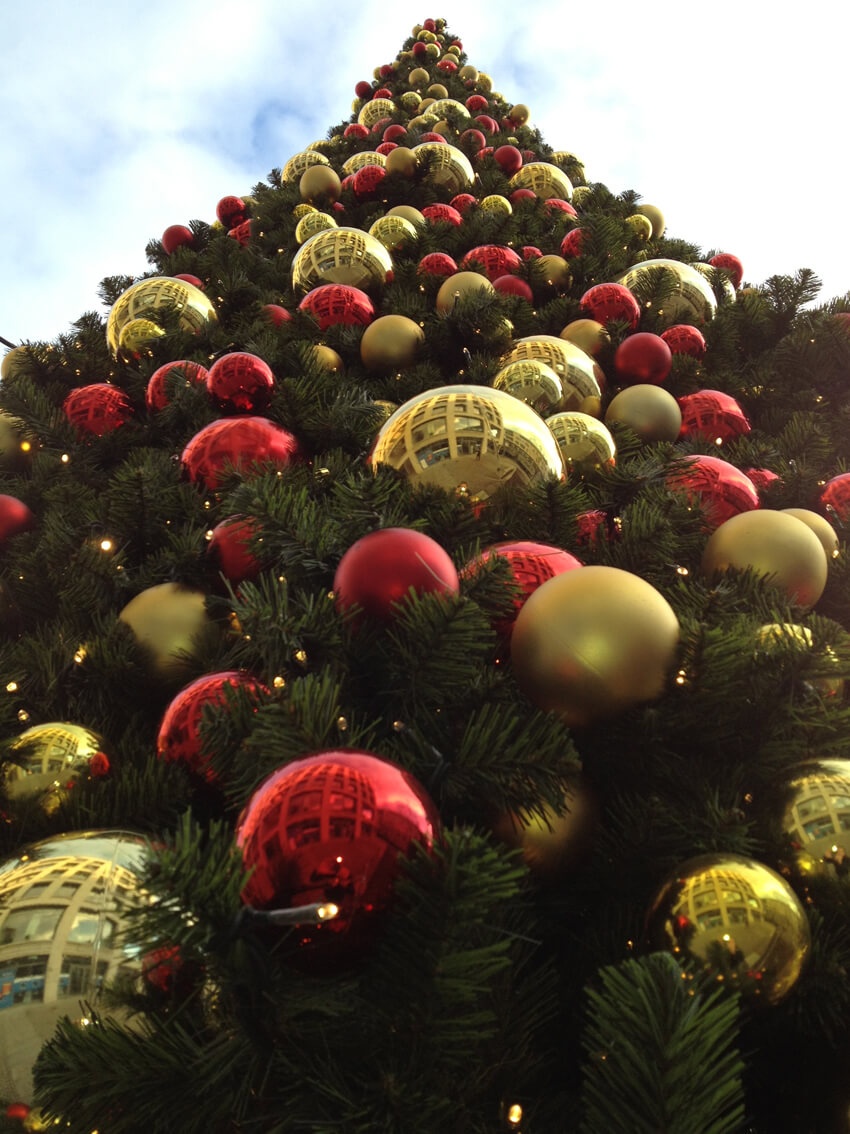 Riesen Kunstweihnachtsbaum 500-Weihnachtsdeko-Riesenkugeln