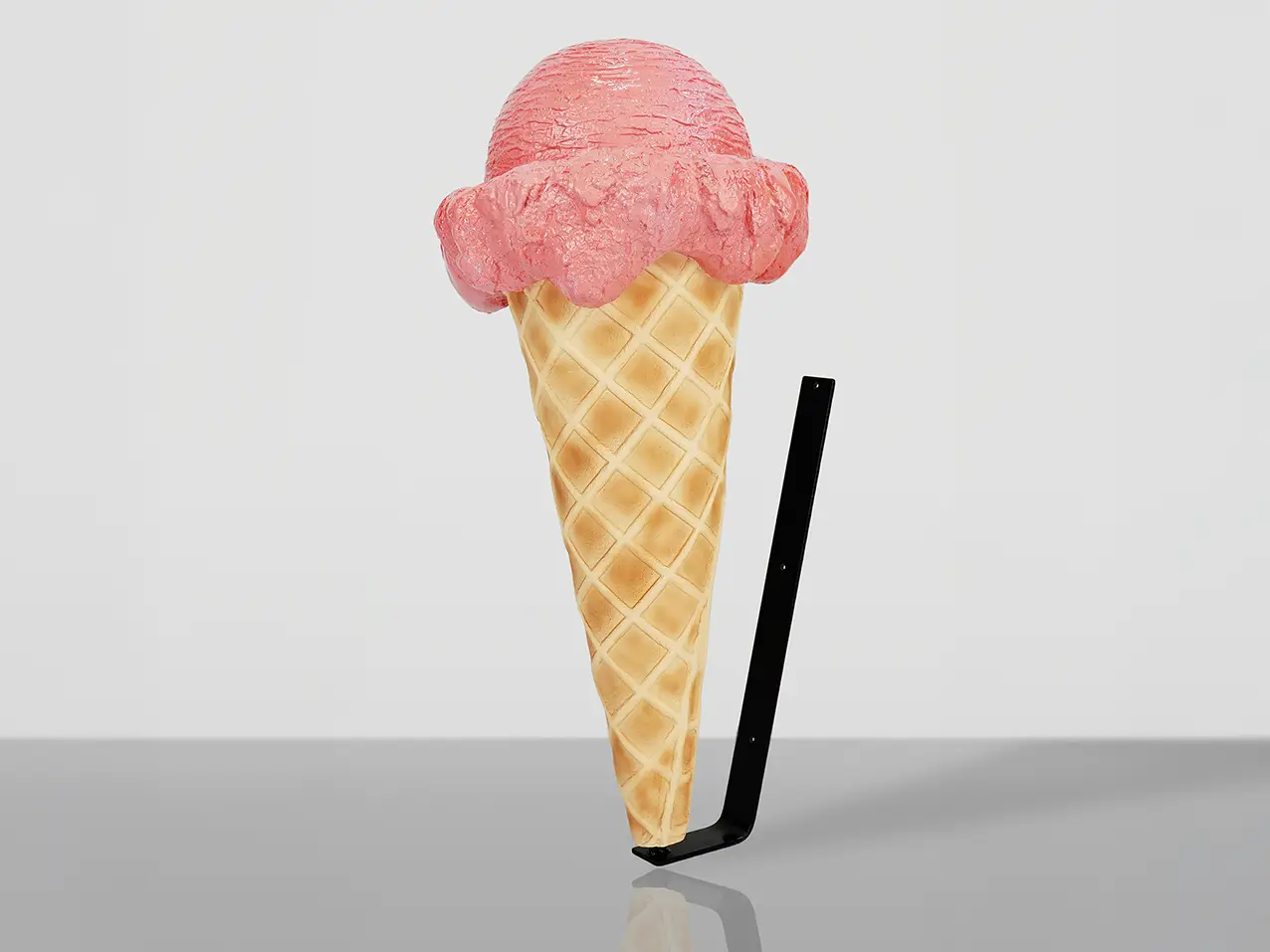 3D-XXL-Werbefigur-105cm-Eistuete-Eiskugel-Rosa-Wandhalterung
