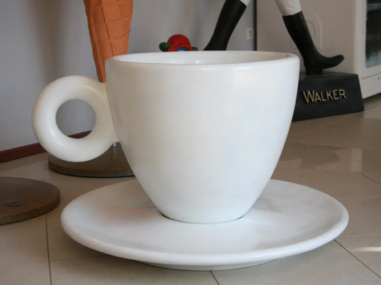 Riesen-Werbefigur-Kaffeetasse-Teller-80x55cm-Cafe