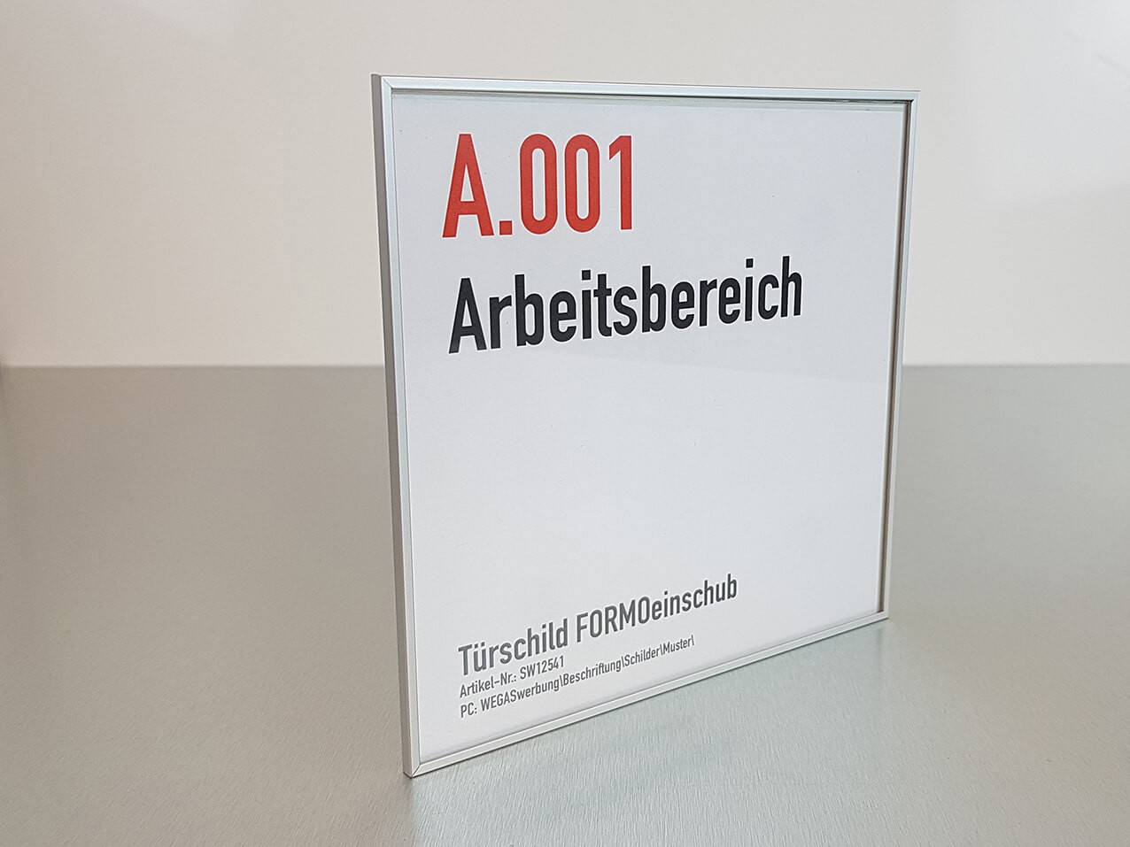 Türschilder FORMOeinschub dünner Wechselrahmen nur 2,5mm Türschilder FORMOeinschub dünner Wechselrahmen nur 2,5mm