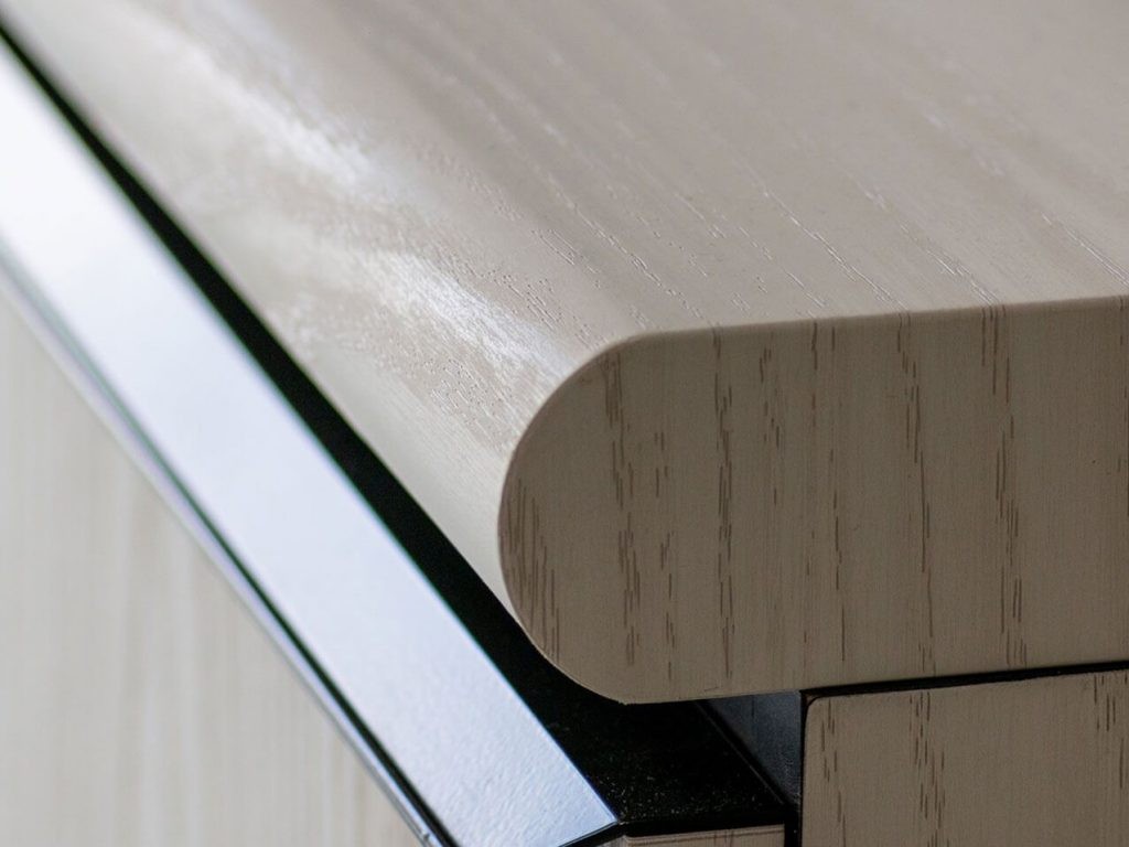 Moebelfolie-Dekofolie-Kuechenschrank-folieren-bekleben