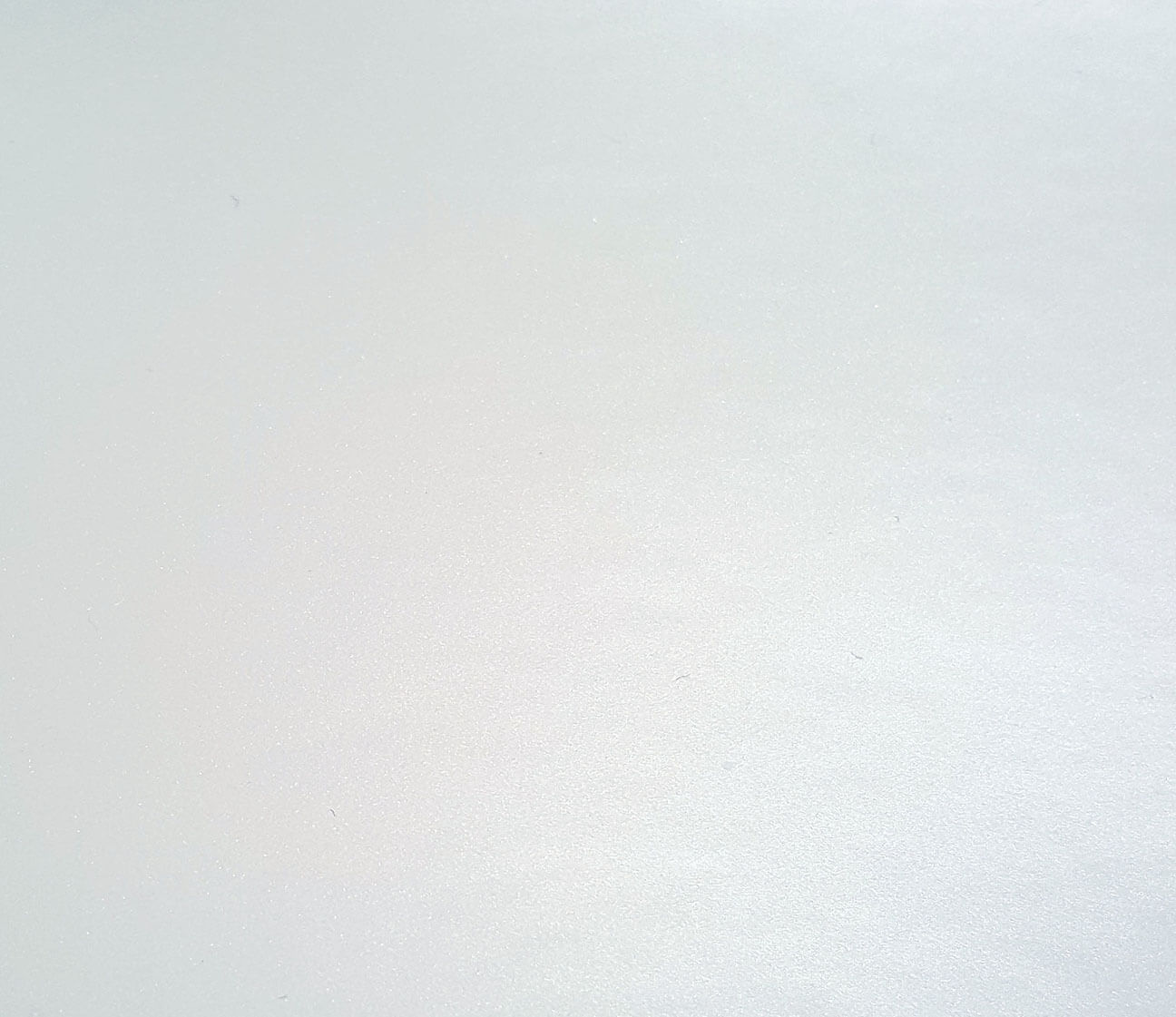 Autofolie-Avery-Pearl White-CB1610002