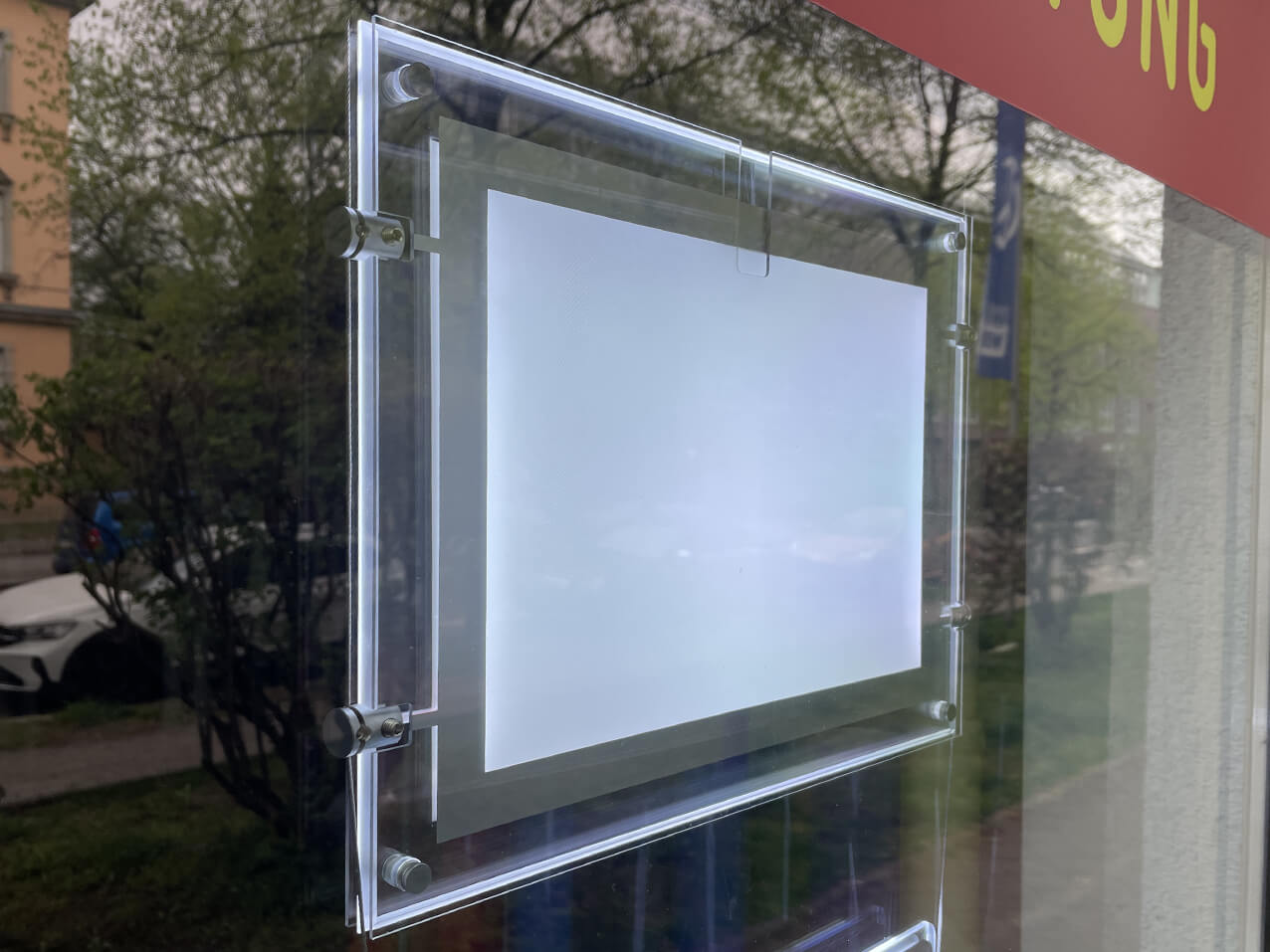 Immobilien_LED_Displayrahmen_Lohmen-Frontseite