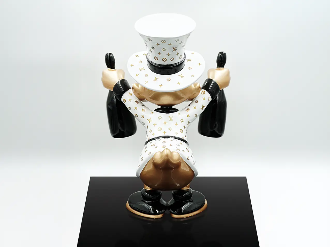 3D-Dekofigur-kleiner-Dagobert-Duck-Sektflaschen-45cm