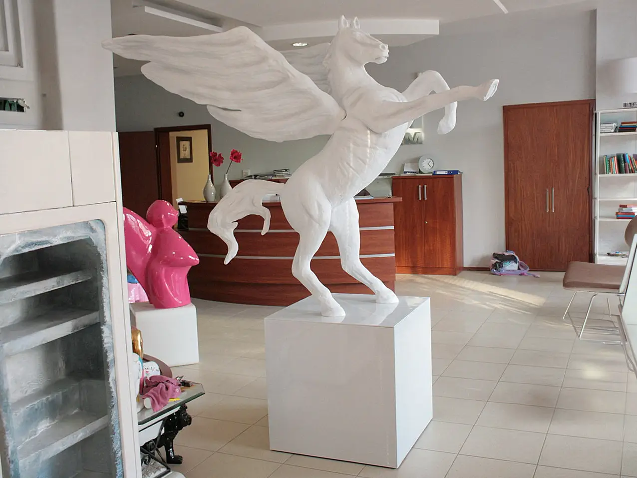 3-D-XXL-Pferdefigur-230cm-Pegasus-Fantasiefigur