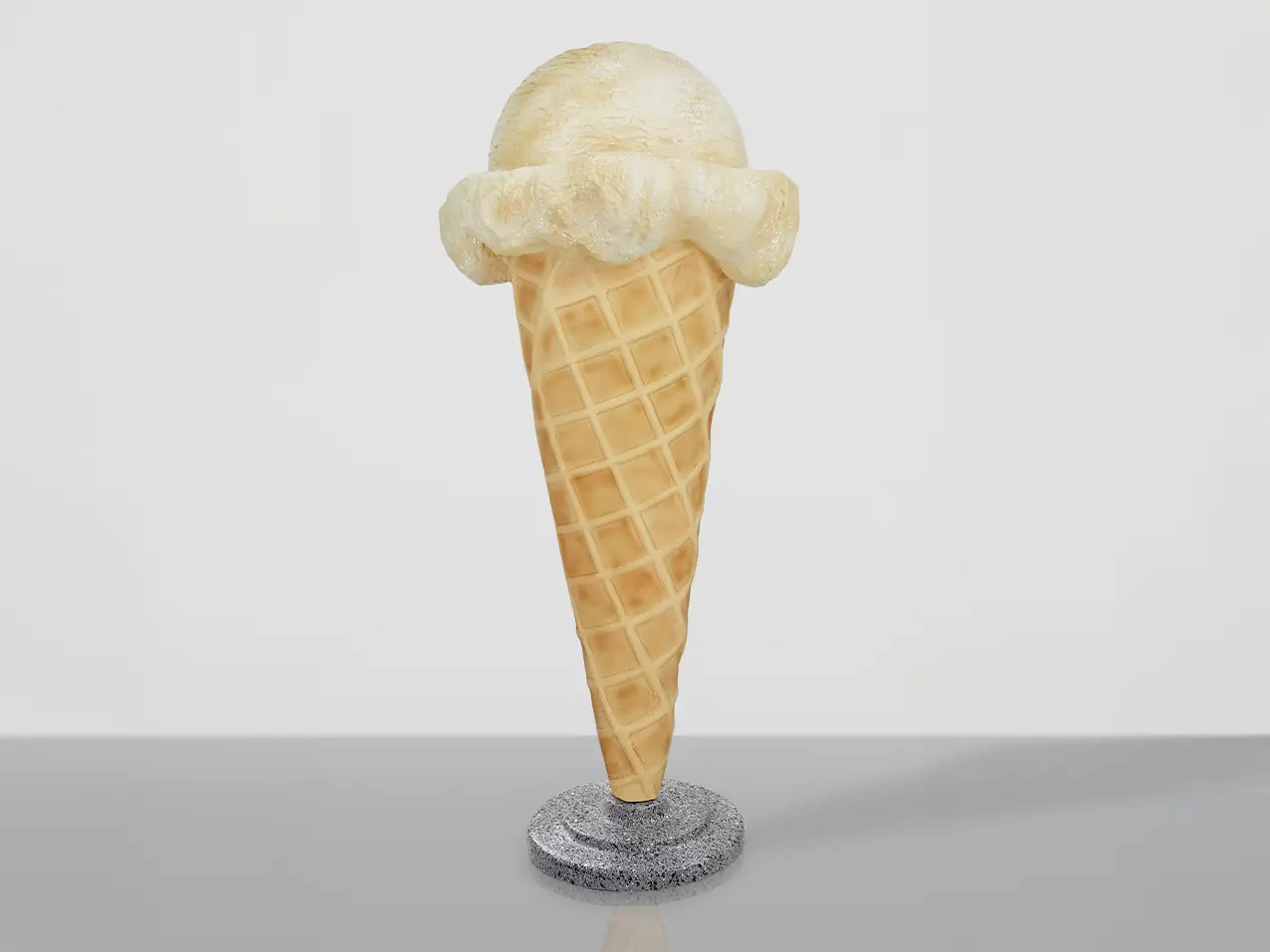 Werbeaufsteller Eiswaffel mit 1 Kugel Eis Beige