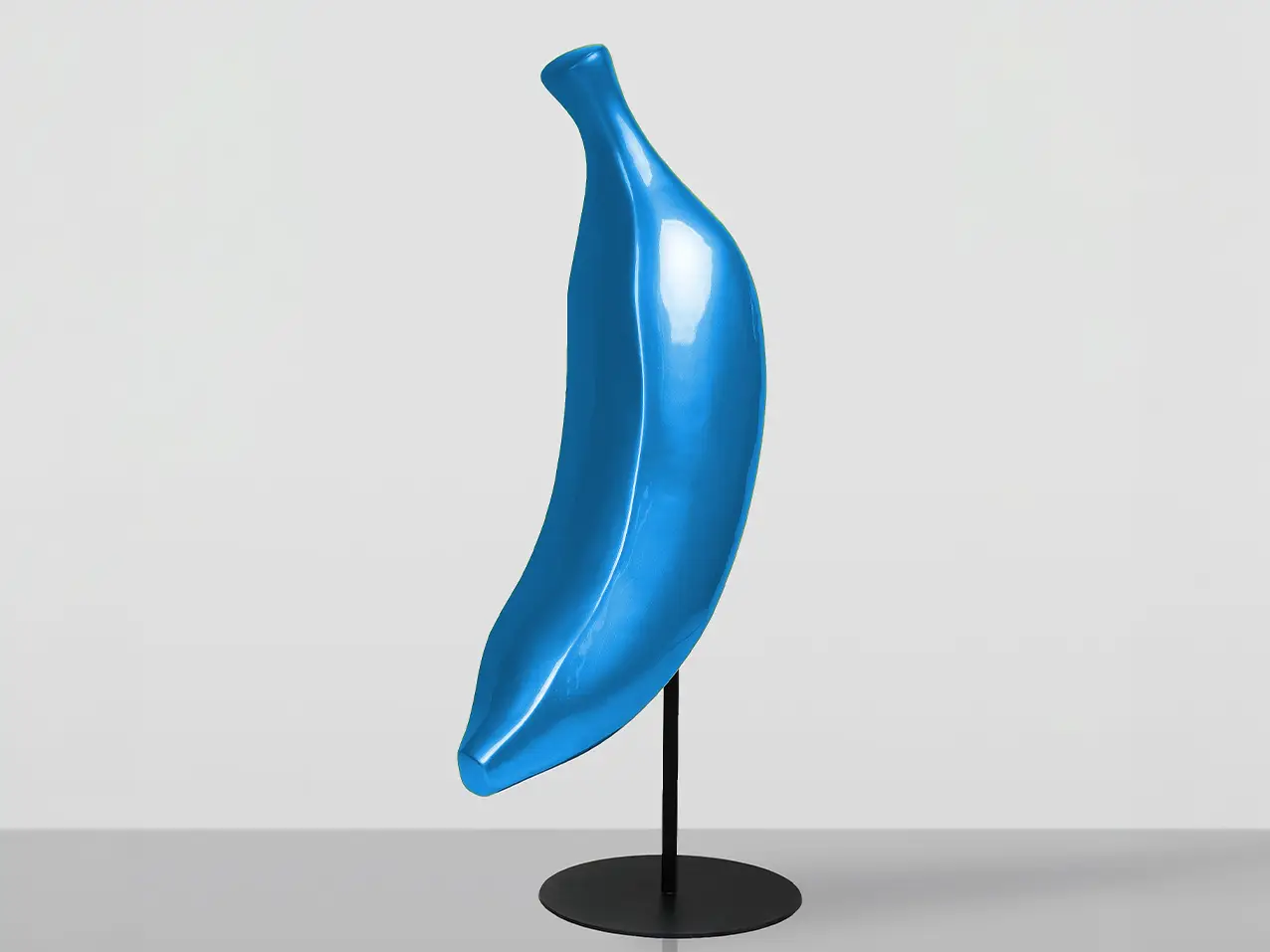 3D-XL-Werbefigur-Werbeaufsteller-Banane-chrome-blau-112cm
