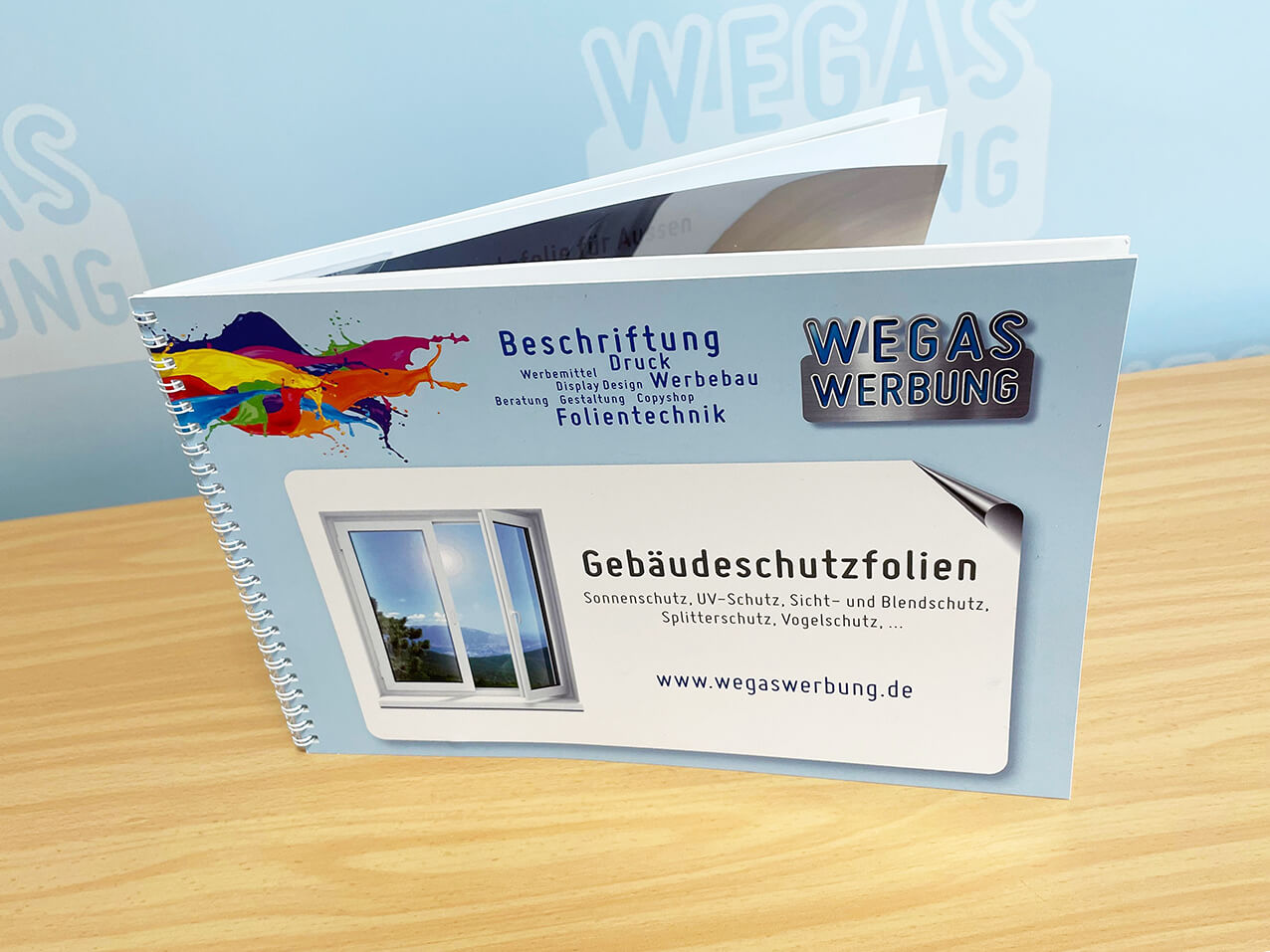 Musterheft Sonnenschutzfolie Musterheft_Gebaeudeschutzfolien_Sonnenschutz_Sichtschutz_Vogelschutzfolie