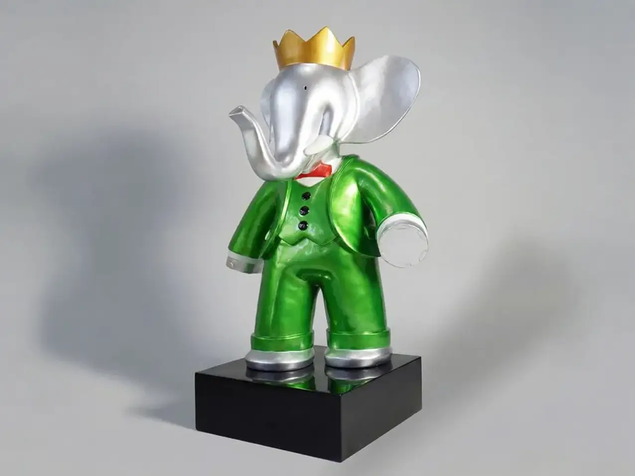 3D-XXL-Tierfigur-schicker-Elefant-Sakko-Matrosenanzug-Krone-180cm
