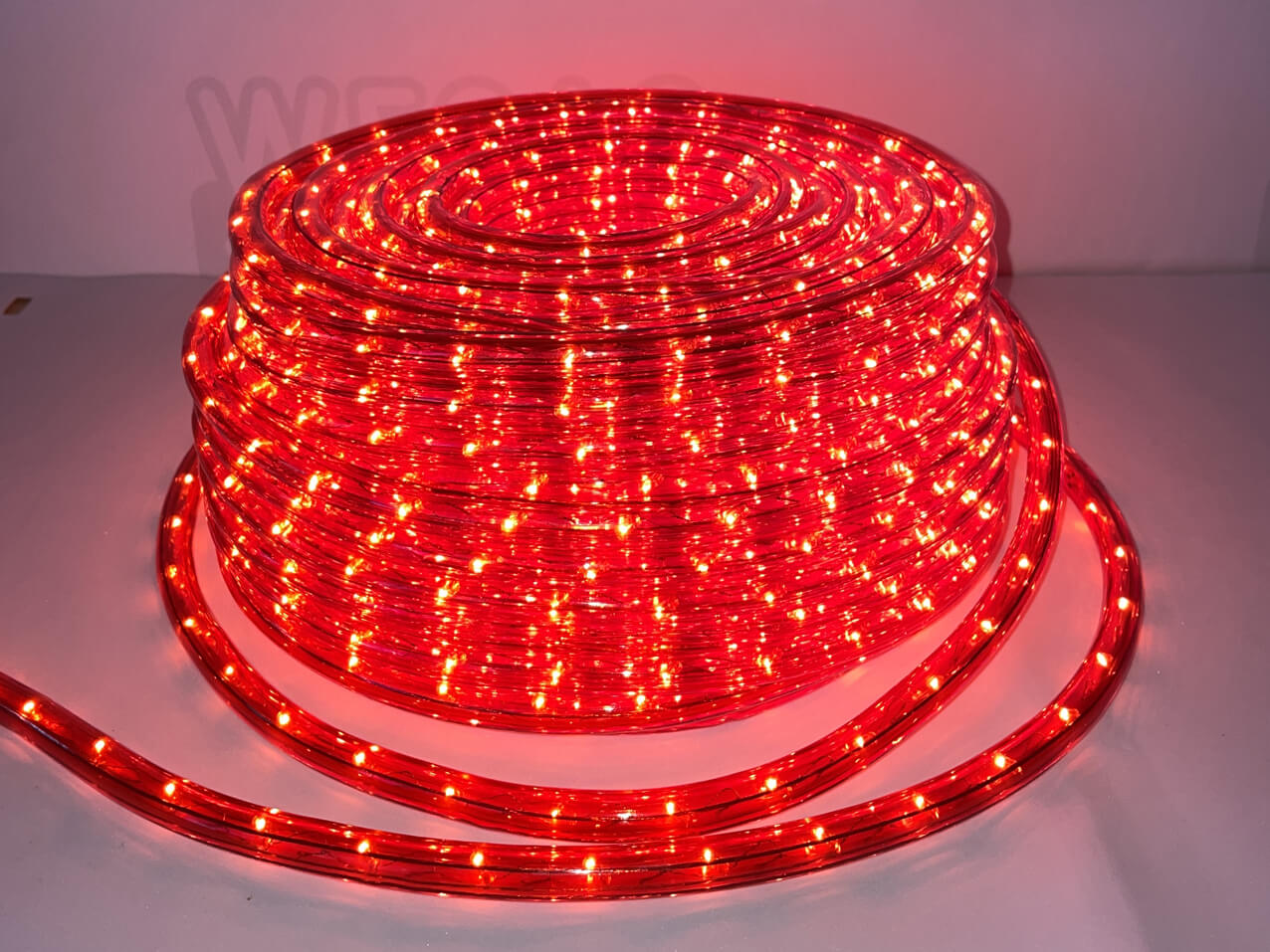 LED-Lichtschlauch-Lichterkette-Leuchtreklame-flexibel-rot-leuchtend
