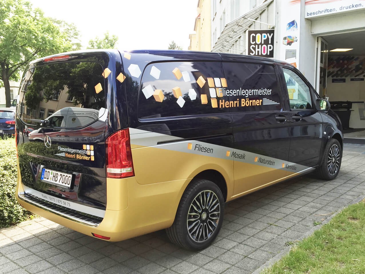 Individuelles Motiv als Auto-Aufkleber (plotten) Individuelles Motiv als Auto-Aufkleber (plotten)