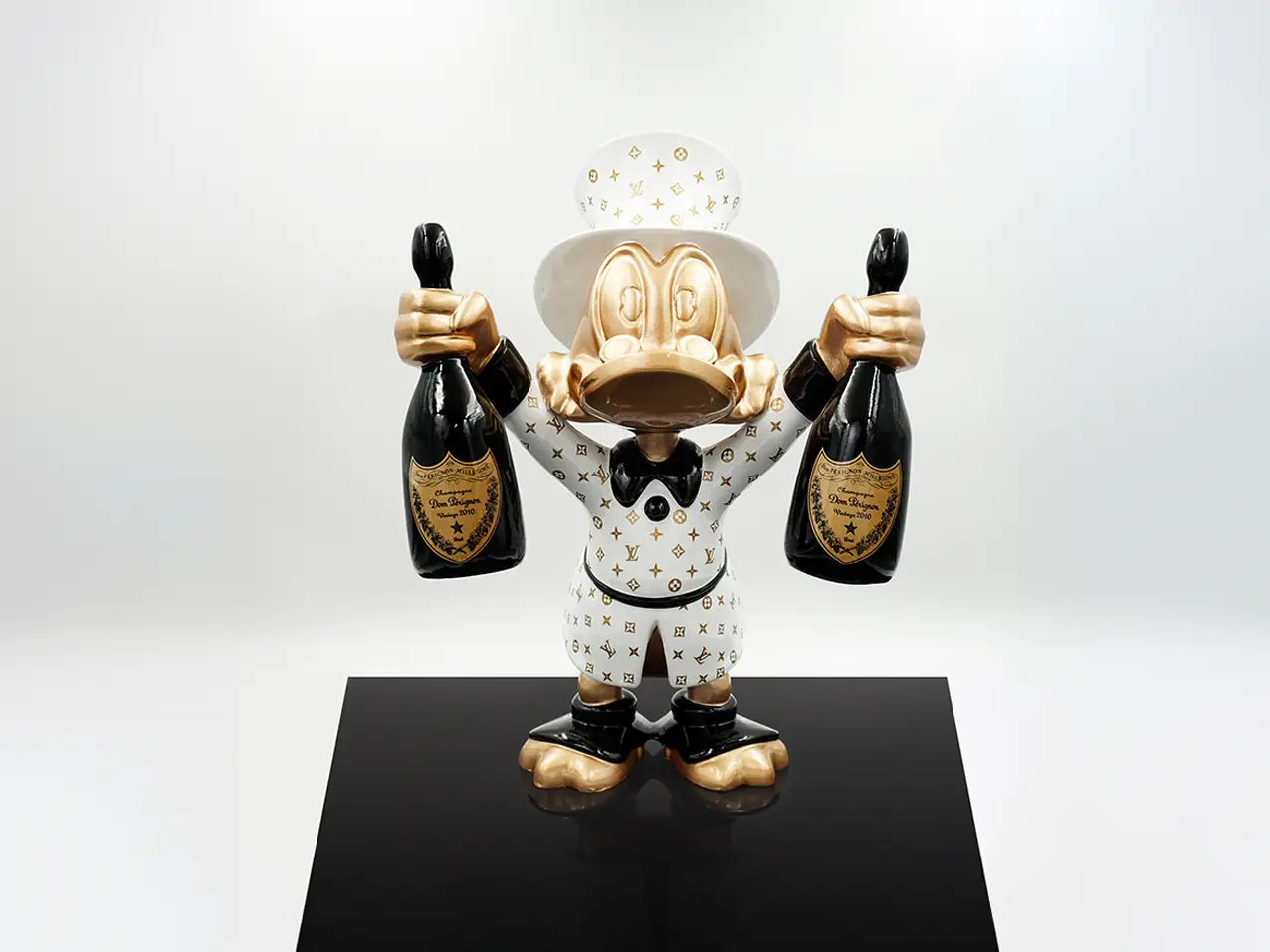 3D-Dekofigur-kleiner-Dagobert-Duck-Sektempfang-45cm