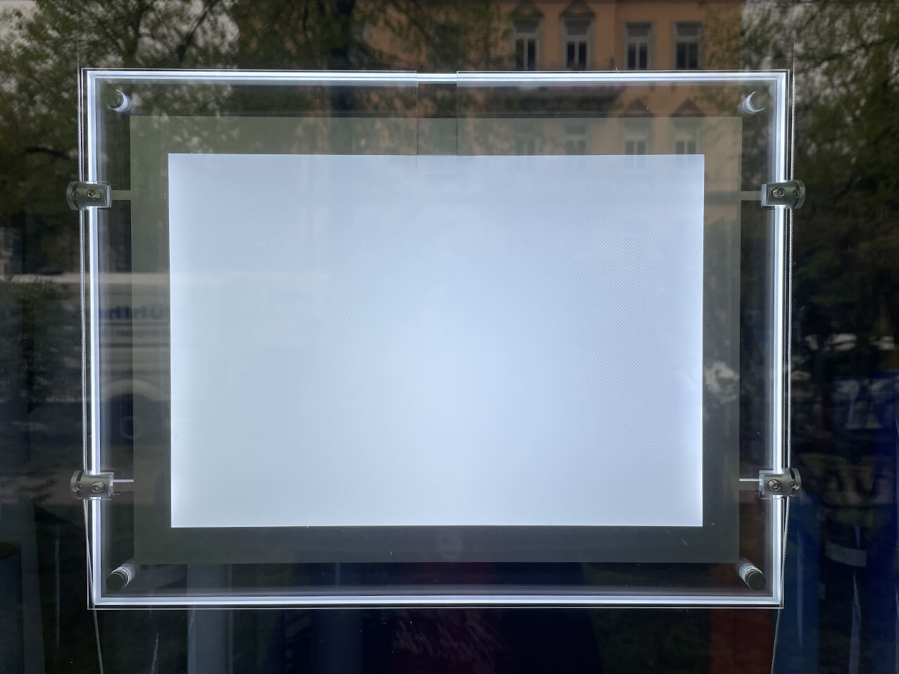 Immobilien_Expose_LED_Displayrahmen_Lohmen