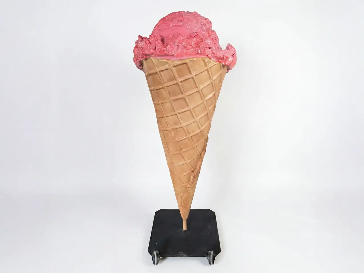 3D-Werbefigur-Kundenstopper-1-Eiskugel-Waffel-140cm