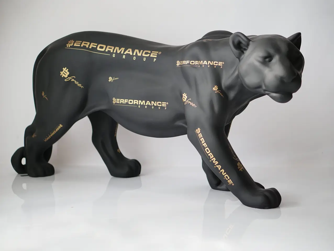 3D-XL-lebensgrosse-Tierfigur-Panther-schwarz-mit-Wunschbeschriftung