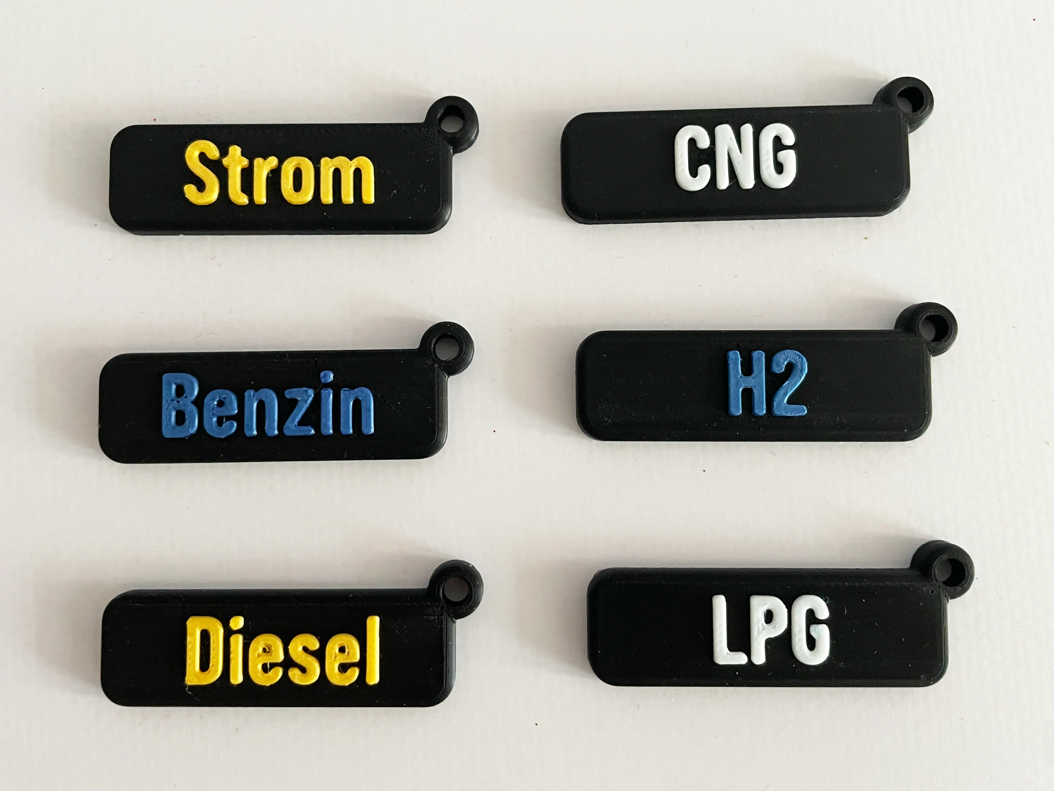 Schlüsselanhänger Fahrzeug mit Tankfüllsorte