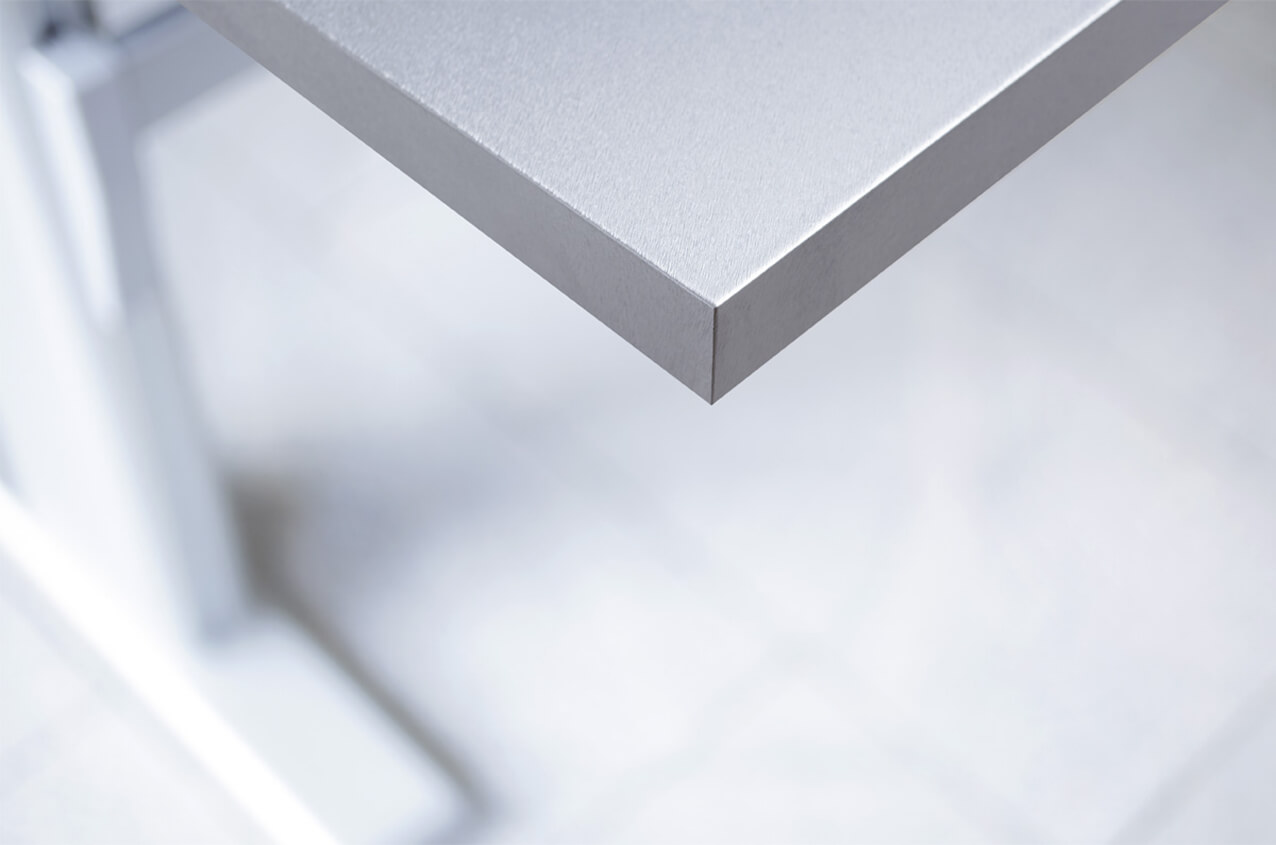 Q2-Moebelfolie-Dekorfolie-Metallic-Metall-Metal-Silber-gebuerstet-Klebefolie