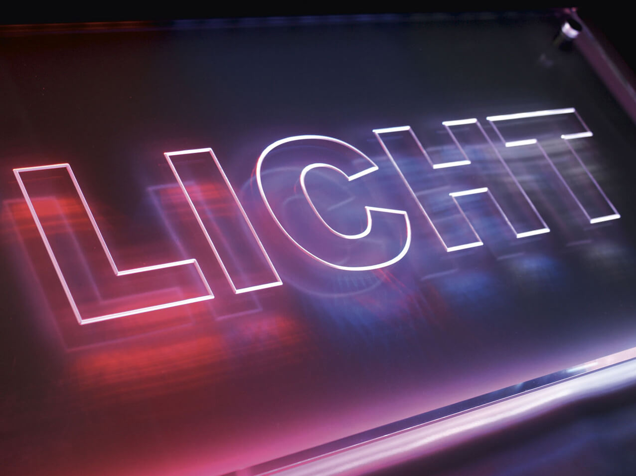 Lichtflutersystem-Leuchtschild-LED-Acrylschild-graviert