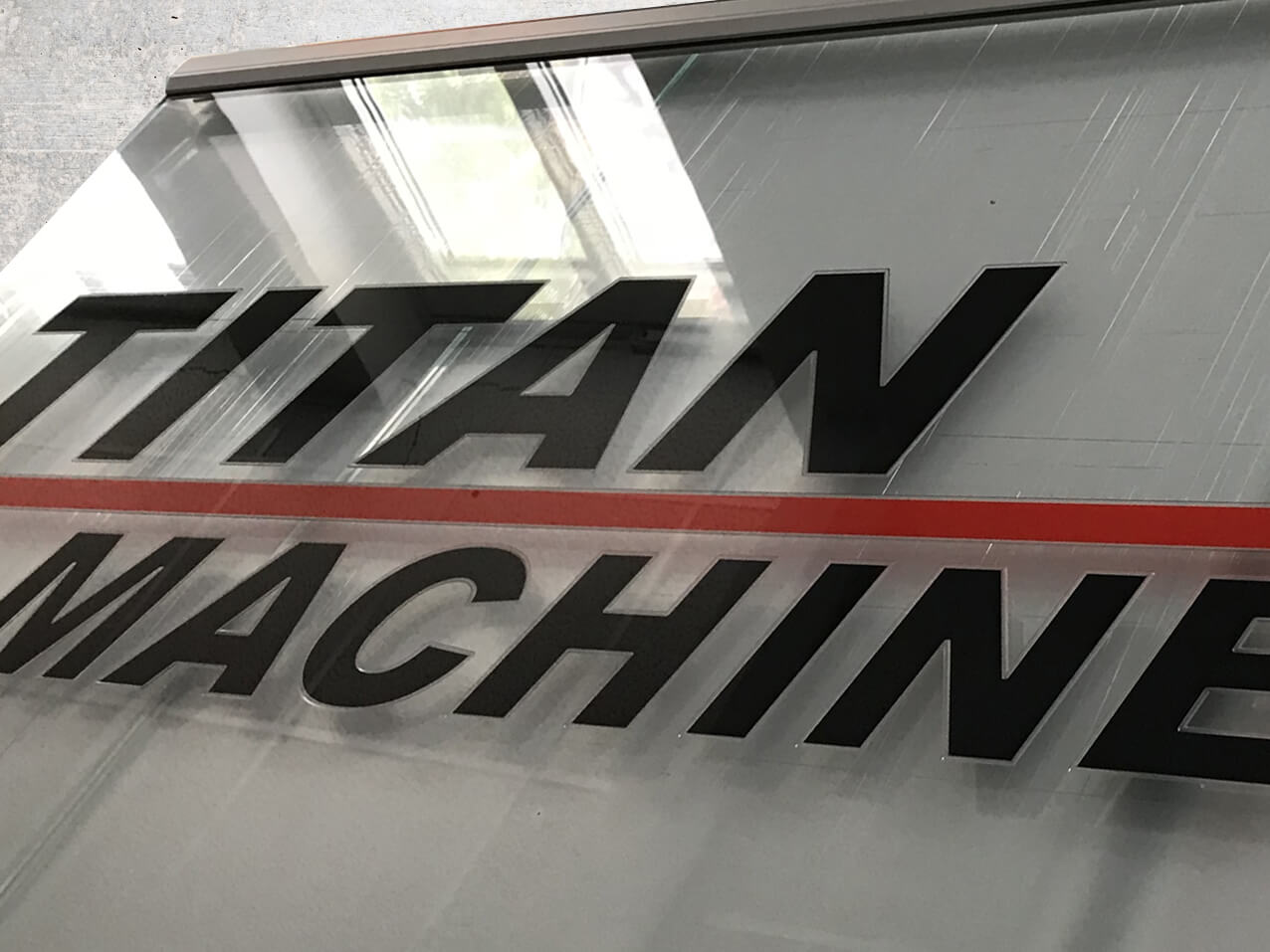 690-Leuchtschild-Acrylglas-Gravur-graviert-unbeleuchtet