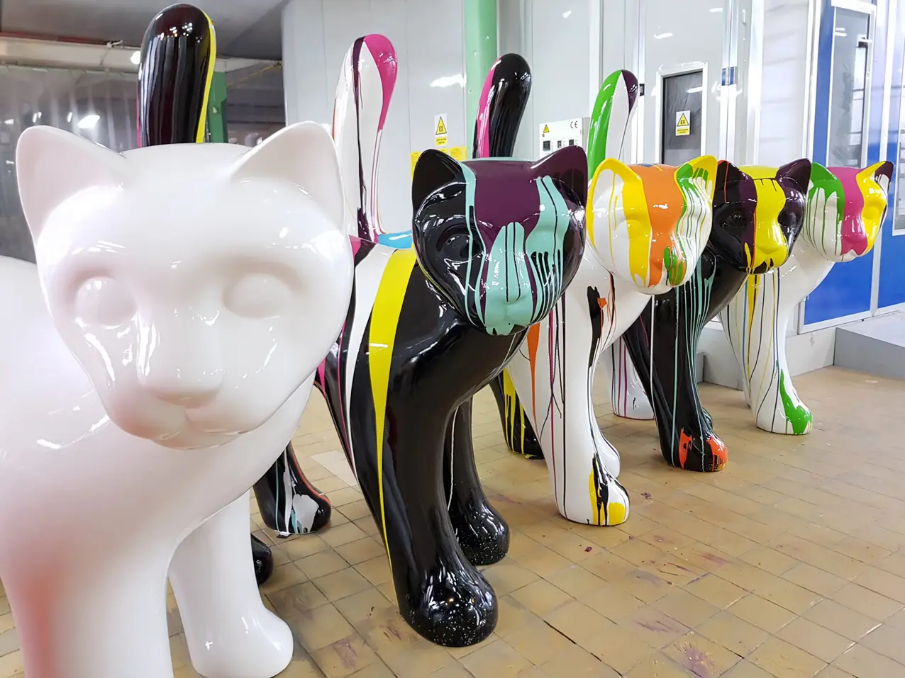 XXL-3d-Tierfigur-Dekoration-Riesenkatze-Artkunst-188x150cm
