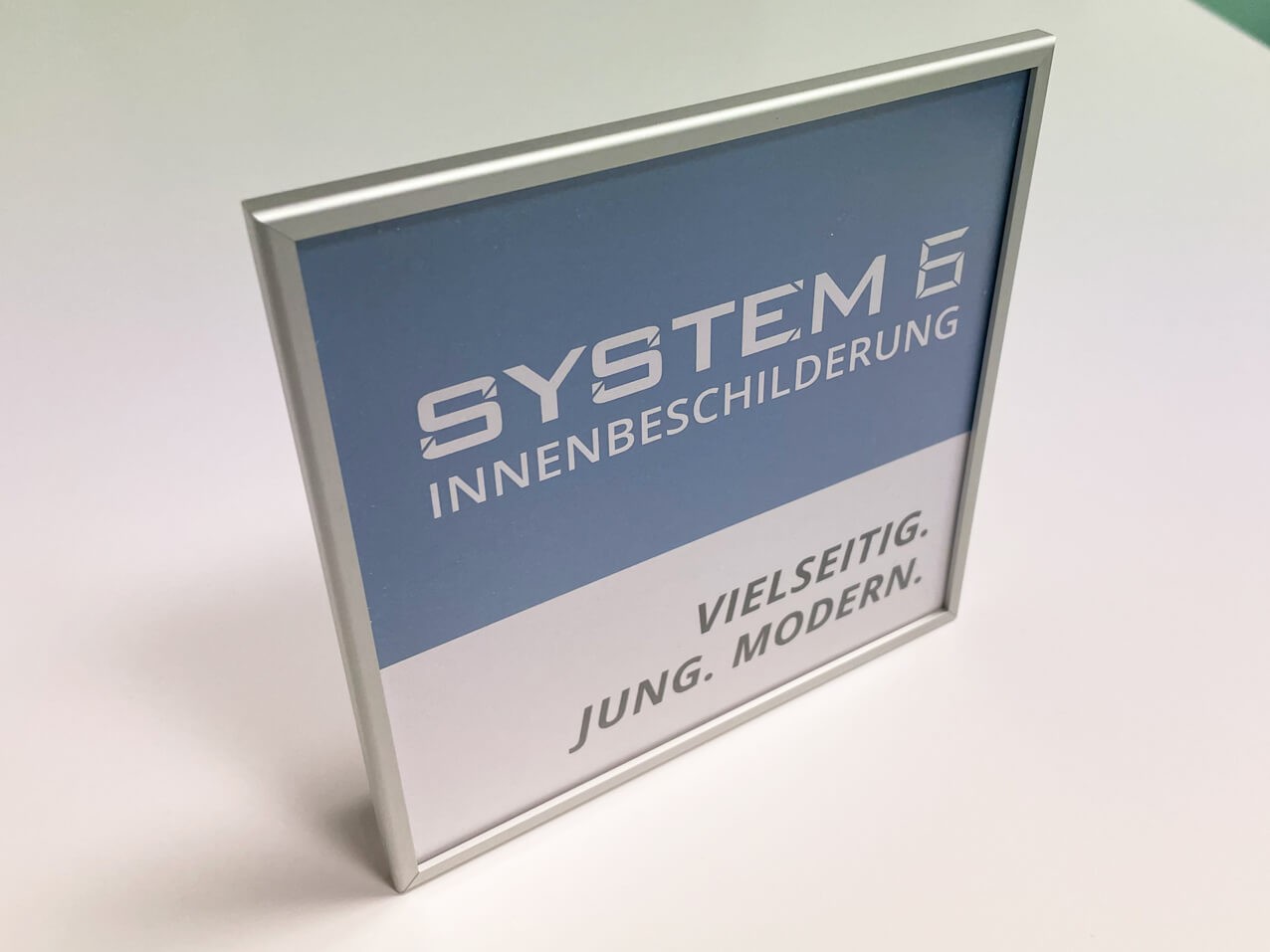Türschilder Einschub Wechselrahmen 5 mm silber eloxiert Türschilder Einschub Wechselrahmen 5 mm silber eloxiert