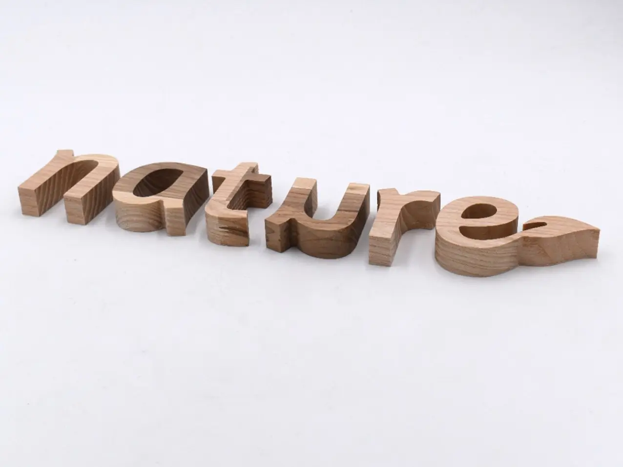 3d-Fraesbuchstaben-Holz-wooden-Esche-keilgezinkt-19mm-fraesen-1